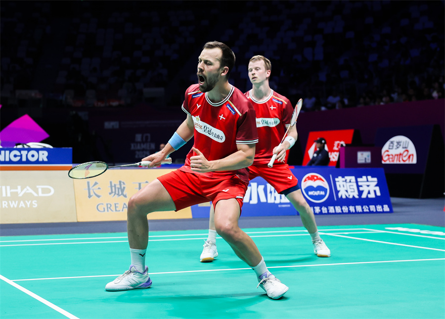 体育官方：拜仁与前莱比锡队长萨比策签约至2025年