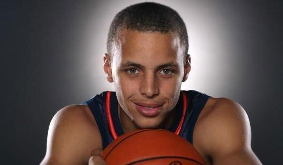 安受勇士多 安受勇士多