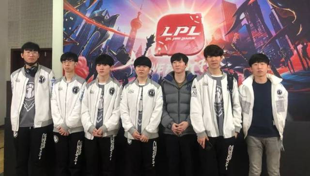 经验为基底 经验为基底